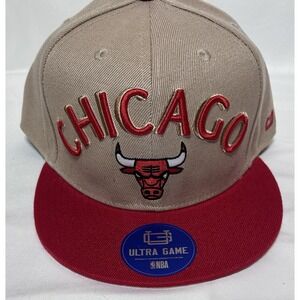 Ultra Game NBA Chicago Bulls Beige / Red Unisex Snapback Hat Cap NEW